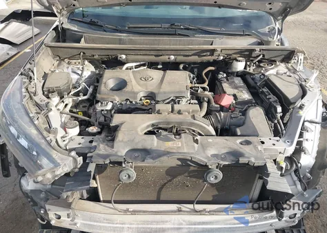 2020 Toyota Rav4 Le z USA, uszkodzony, nr VIN 2T3G1RFV3LW104677